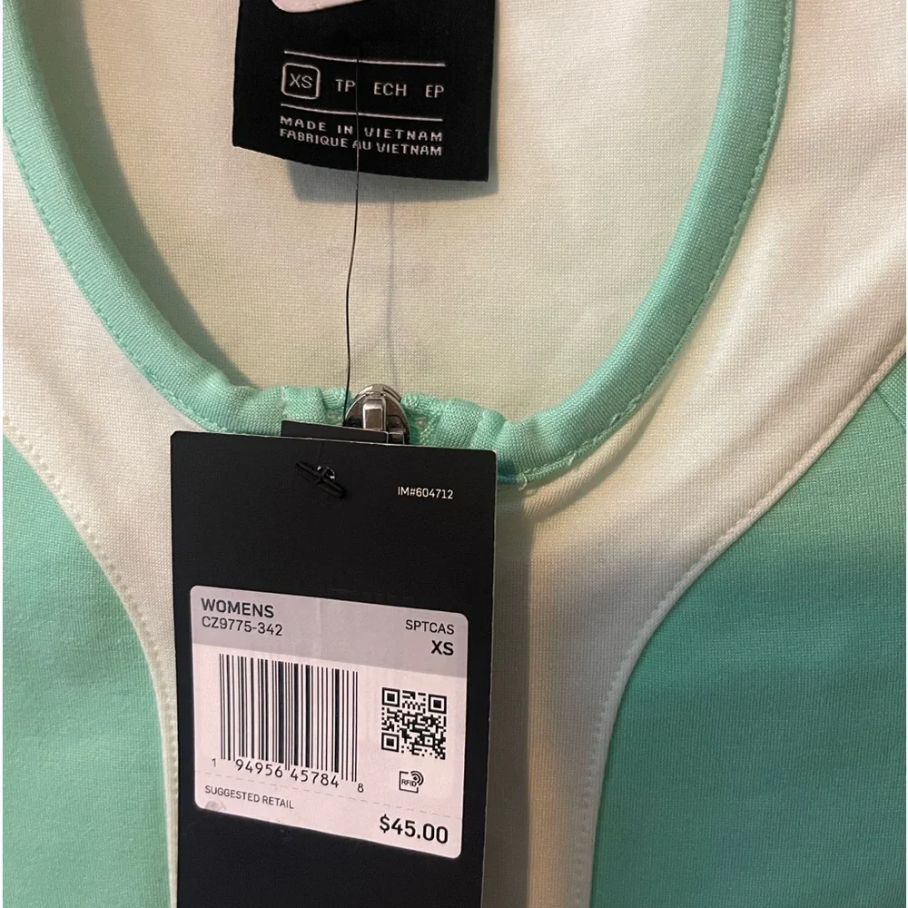 Nike Women’s Sportswear Street Short Sleeve Crop - Picture 2 of 9